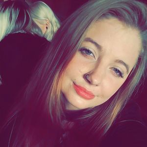 Meet your Posher, Eva